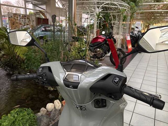 Honda SH 125i ABS 2025 Vorf&uuml;hrer 
