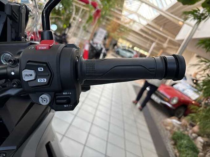 Honda CRF1100L Africa Twin DCT  2025 