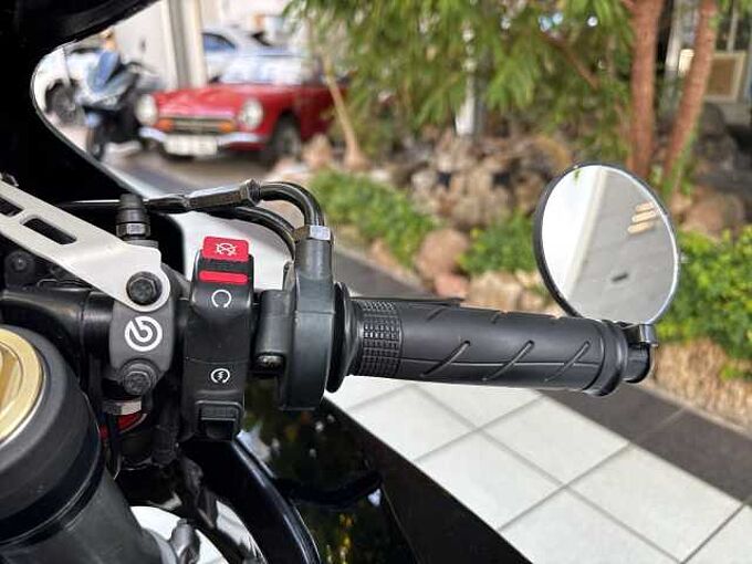 Honda CBR 1000RR Fireblade 