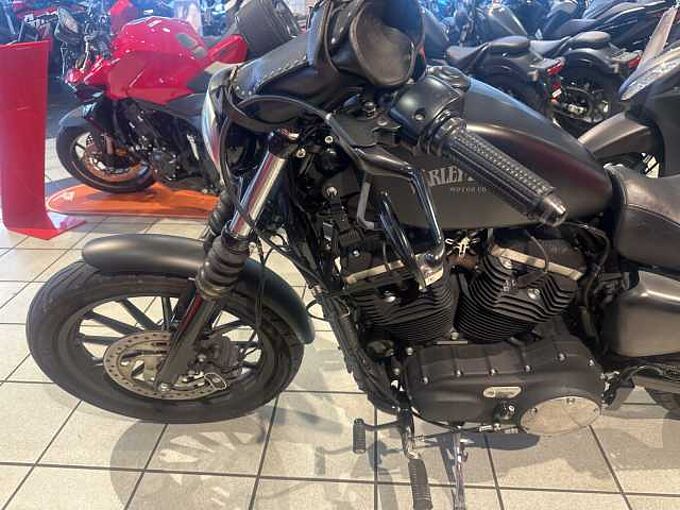 Harley-Davidson XL 883 N Sportster Iron