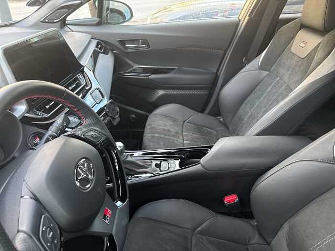 Toyota C-HR Hybrid 2.0 GR Sport