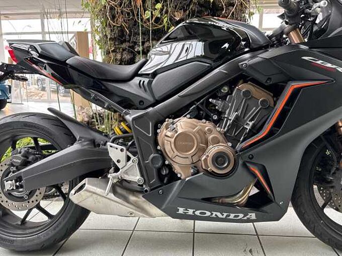 Honda CBR 650R 