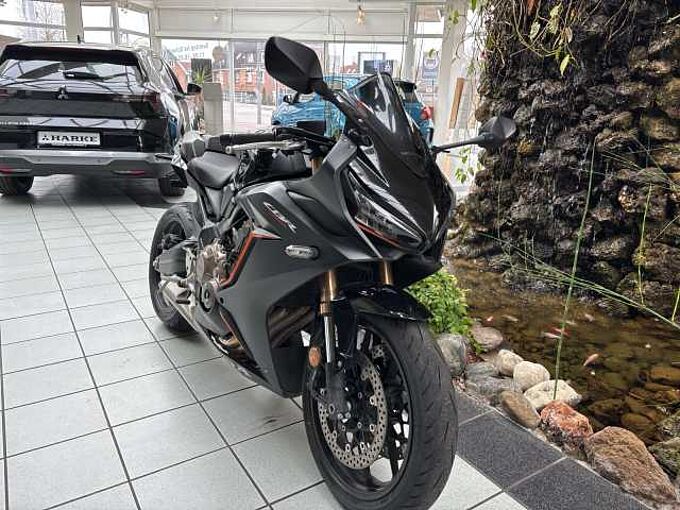 Honda CBR 650R 