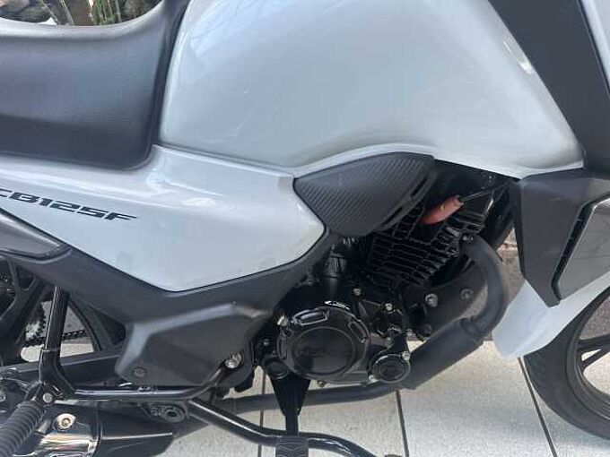 Honda CB 125 F 