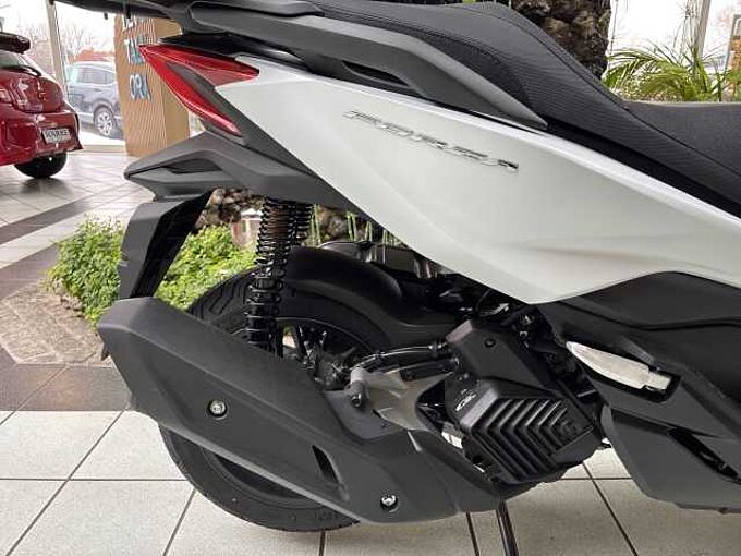 Honda Forza 125 2025 6 Jahre Garantie