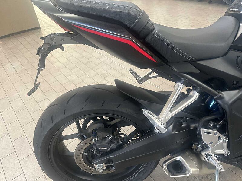 Honda CBR 650 R E-Clutch