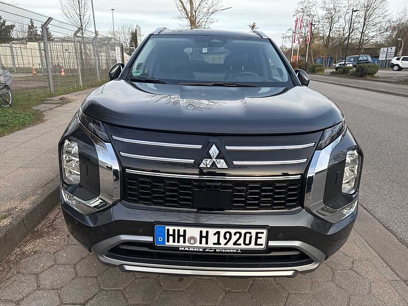 Mitsubishi Outlander Plug-In Hybrid 2.4 4WD Top