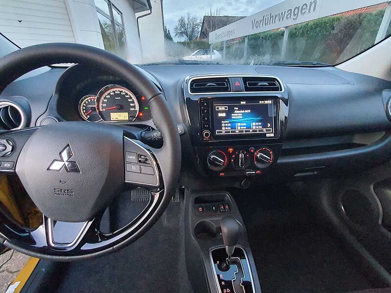 Mitsubishi Space Star 1.2 Select+ CVT Autom. Black Ed.