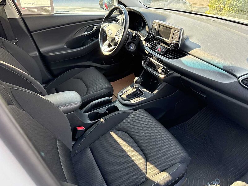 Hyundai i30 1.4 T-GDI DCT Trend