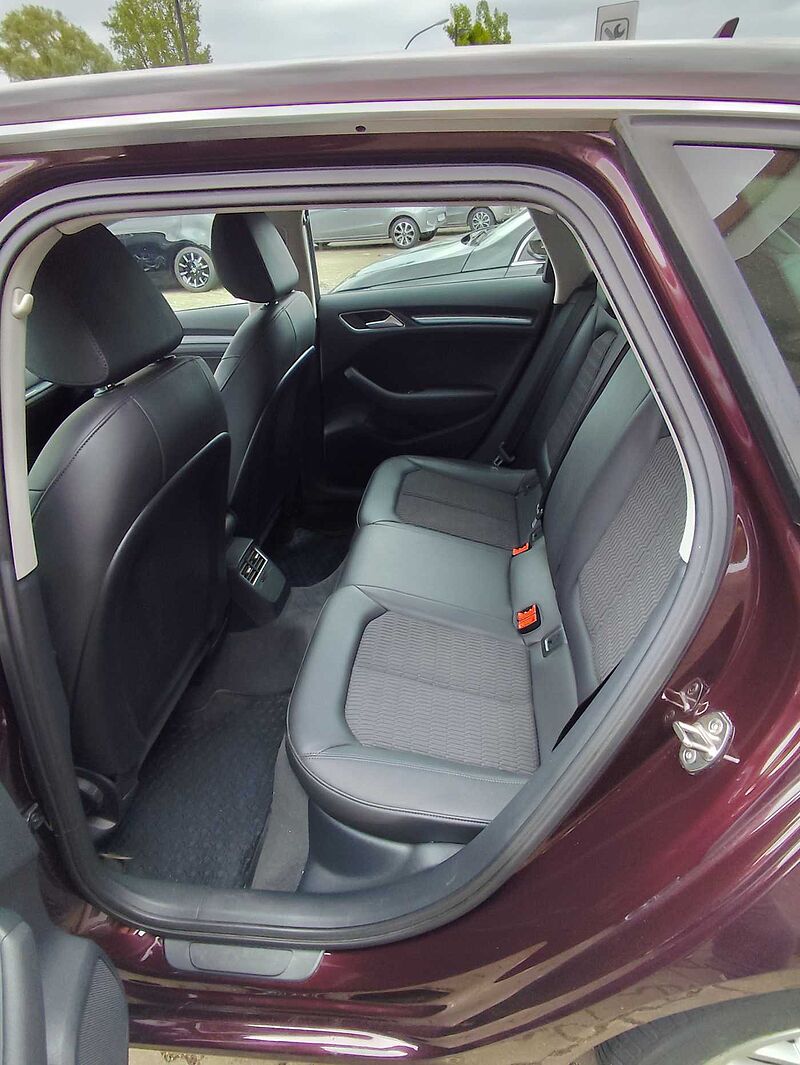 Audi A3 Sportback 1.4 TFSI S tronic Ambiente