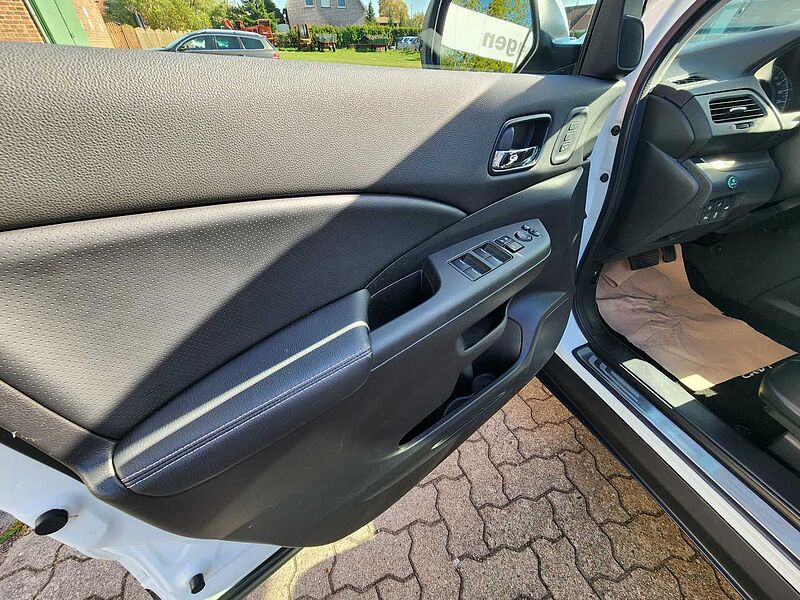 Honda CR-V 2.0i-VTEC 4WD Automatik Executive