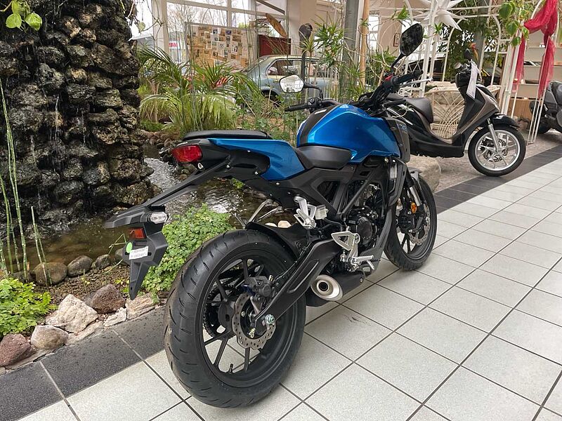 Honda CB 125 R 2025  6 Jahre Garantie