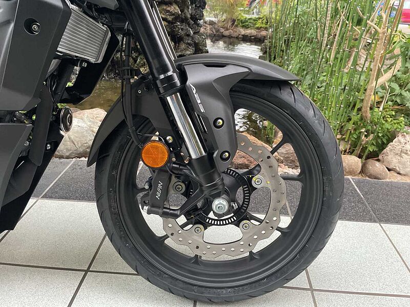 Honda CB 125 R 2025  6 Jahre Garantie