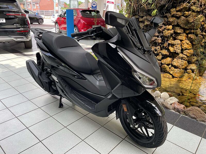 Honda Forza 350 2025 6 Jahre Garantie