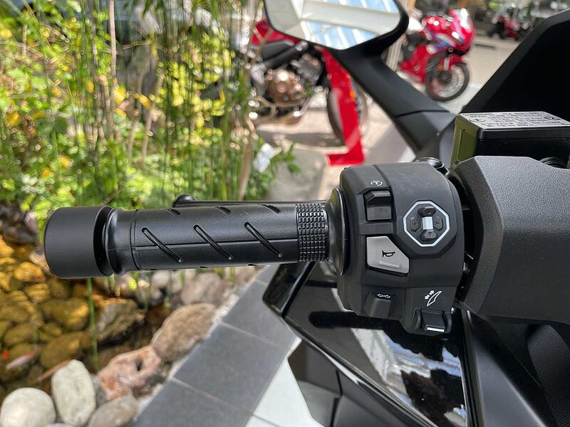 Honda Forza 350 2025 6 Jahre Garantie