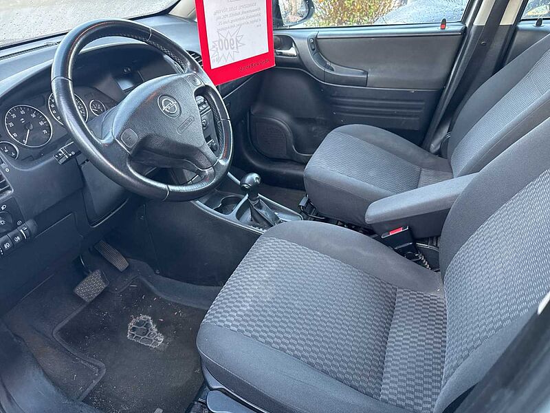 Opel Zafira 1,8 16V Elegance