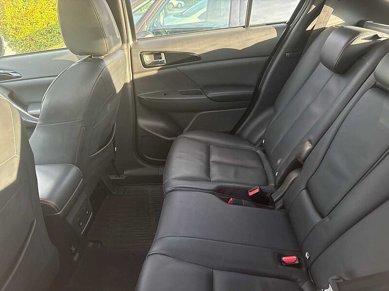 Mitsubishi Eclipse Cross 1.5 T-MIVEC ClearTec CVT 4WD Top