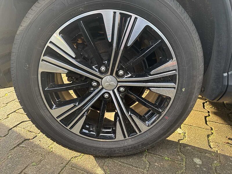 Mitsubishi Eclipse Cross 1.5 T-MIVEC ClearTec CVT 4WD Top