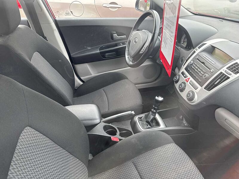 Kia Ceed 1.4 CVVT EX