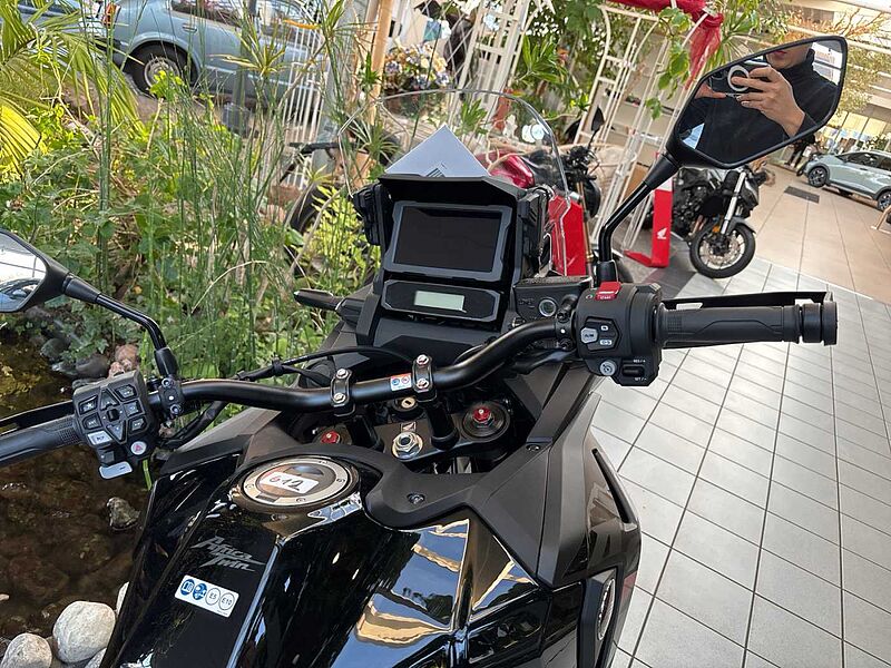 Honda CRF1100L Africa Twin DCT  2025