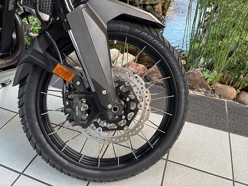 Honda CRF1100L Africa Twin DCT  2025