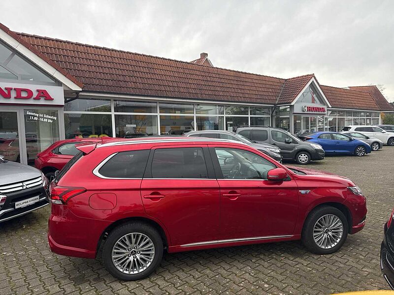 Mitsubishi Outlander Plug-In Hybrid 2.4 4WD Spirit
