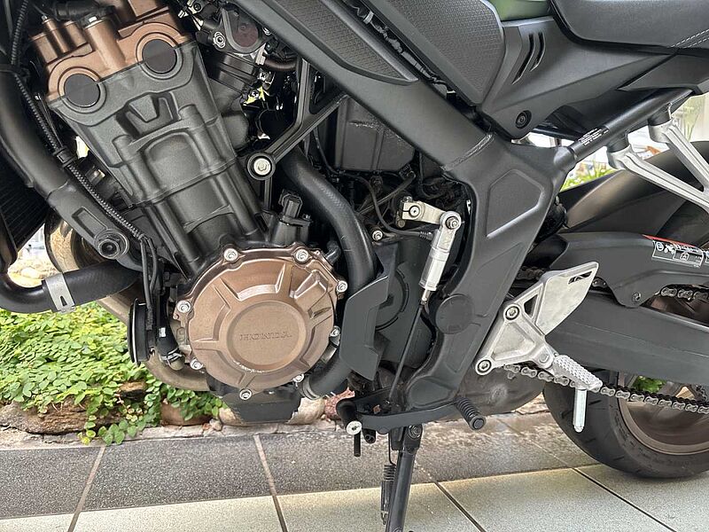 Honda CB650 R ABS  E-Clutch