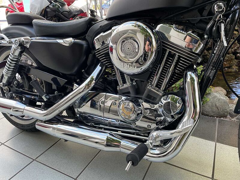 Harley-Davidson Sportster Seventy Two XL 1200