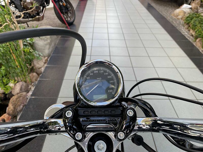 Harley-Davidson Sportster Seventy Two XL 1200