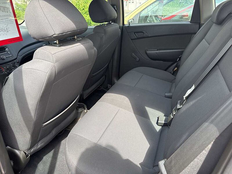 Chevrolet Aveo Fließheck  5-Türer 1.2 LS