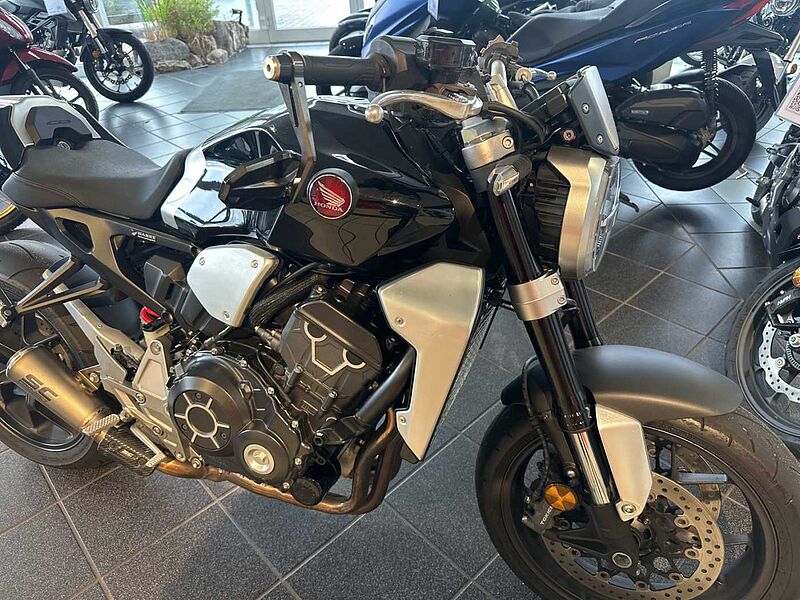 Honda CB 1000 R + Plus Neo Sports Cafe