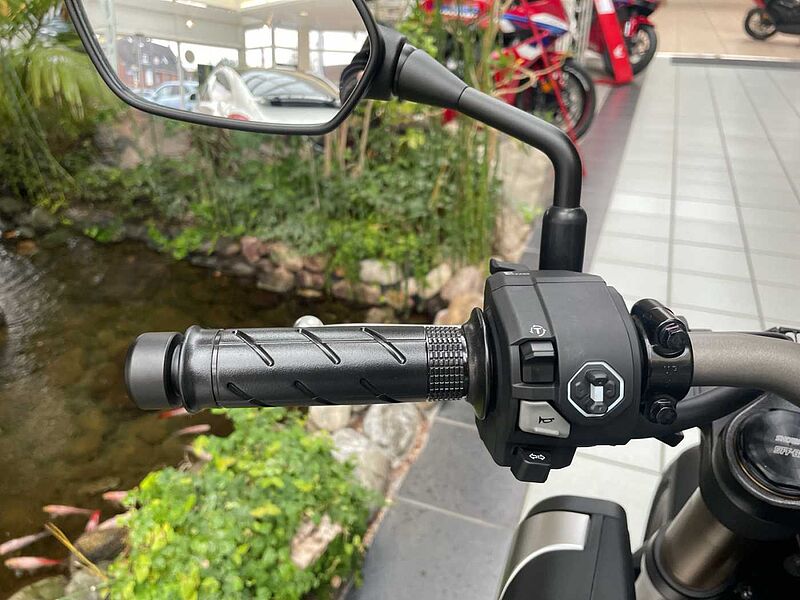 Honda CB650 R ABS  / E-Clutch 6 Jahre Garantie