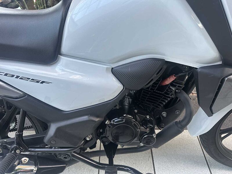 Honda CB 125 F