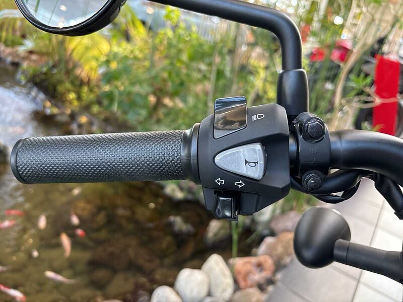 Honda CMX 500 Rebel 2025