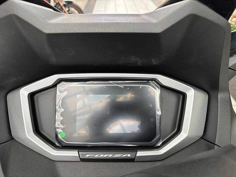 Honda Forza 125 2025 6 Jahre Garantie