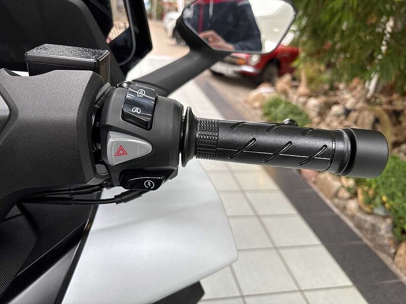 Honda Forza 125 2025 6 Jahre Garantie